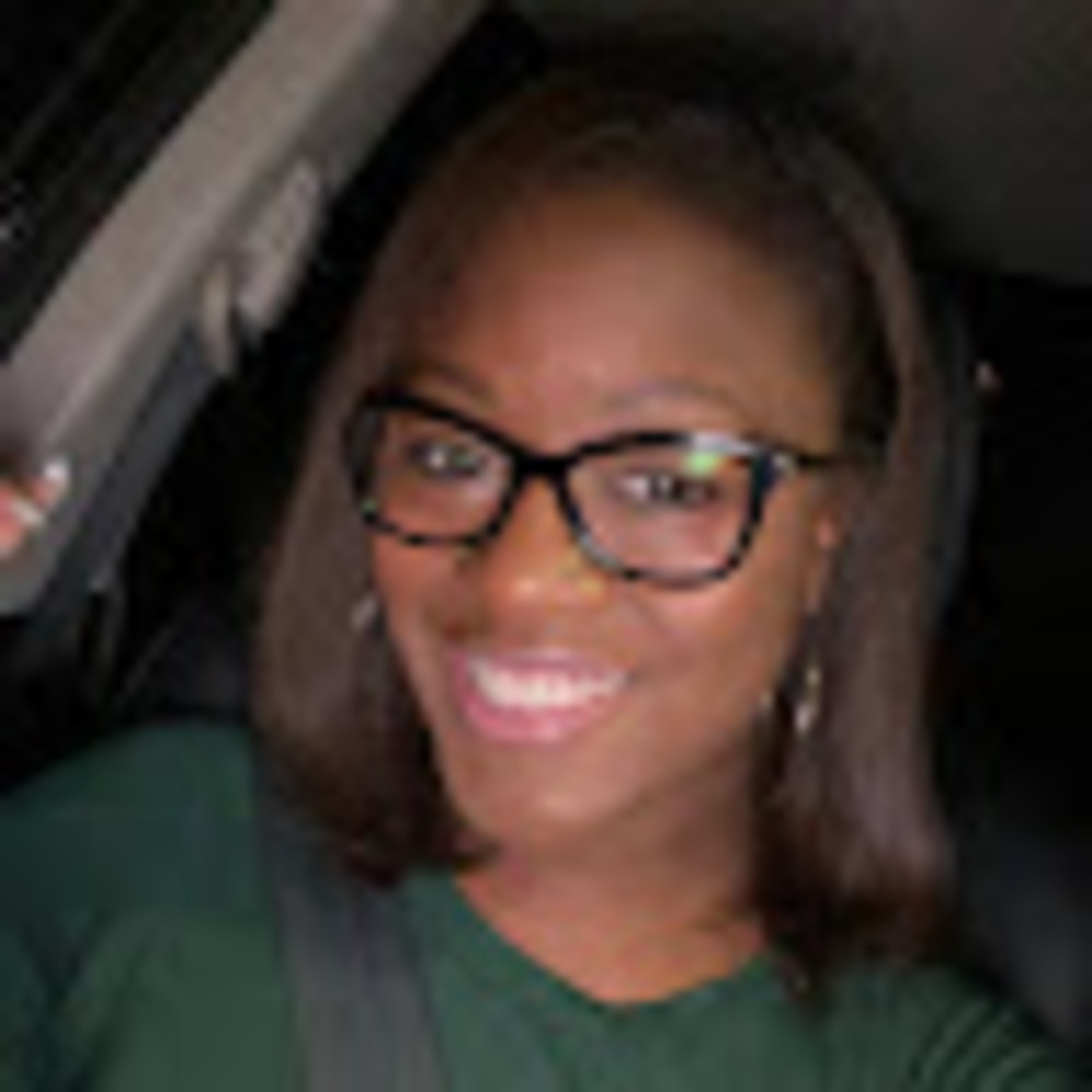 Meet your Posher, Ebony